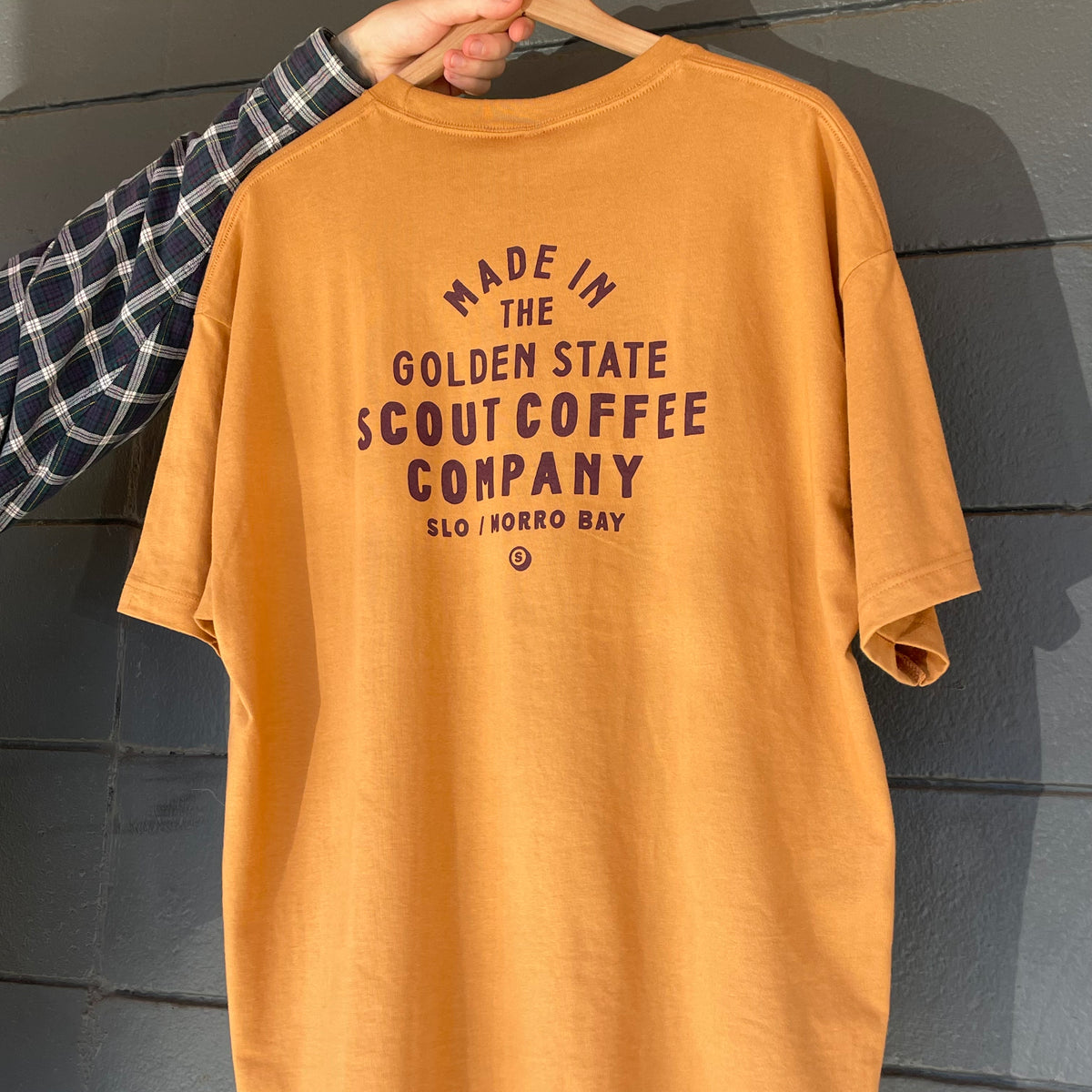 COFFEE BOSS Tシャツ Lサイズ イエロー BOSS（ボス）の「エクスクルーシブ アートワーク インターロック
